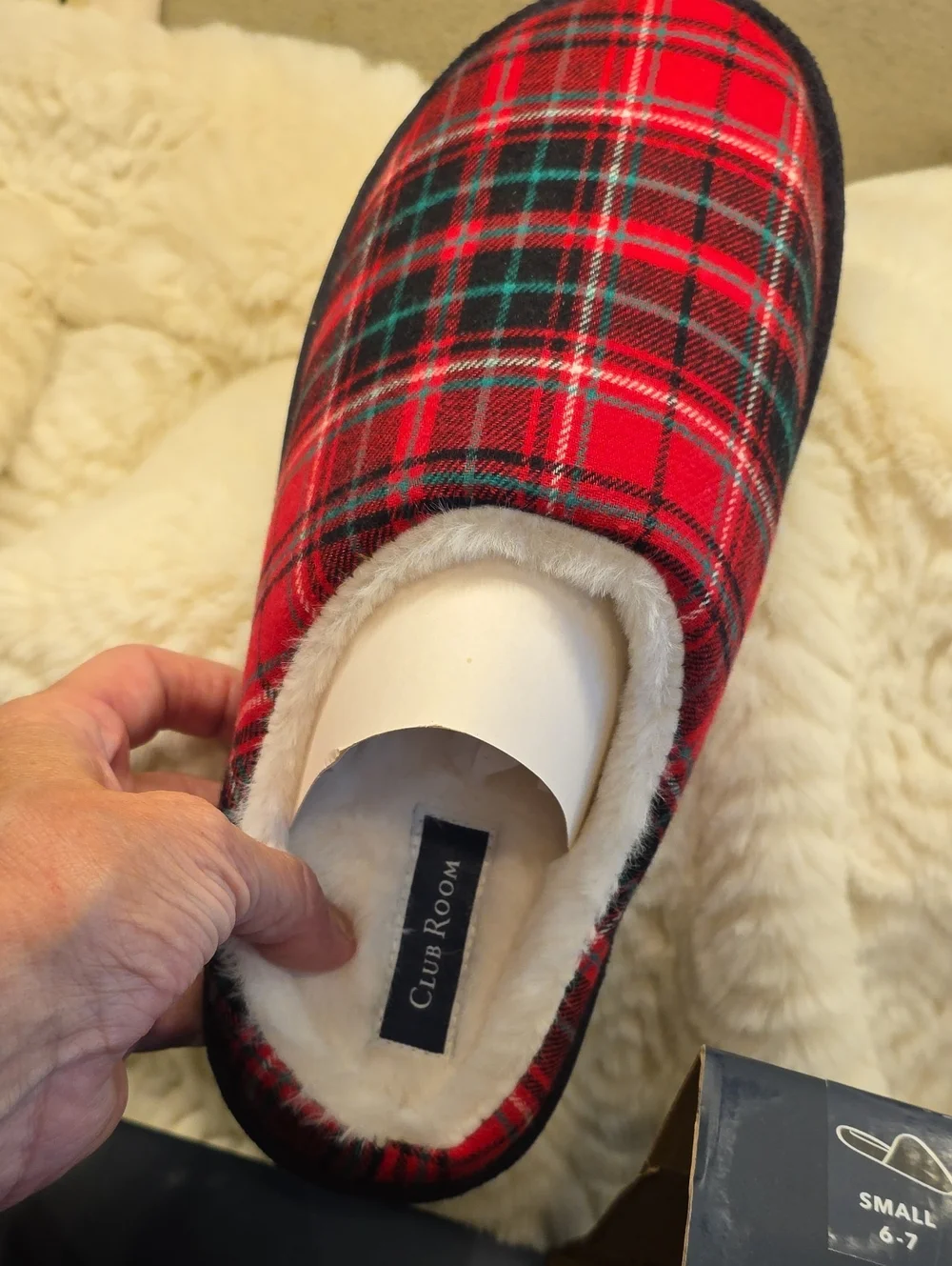 Club Room Plaid Slippers Red & Black Small 6-7 Like New In Box